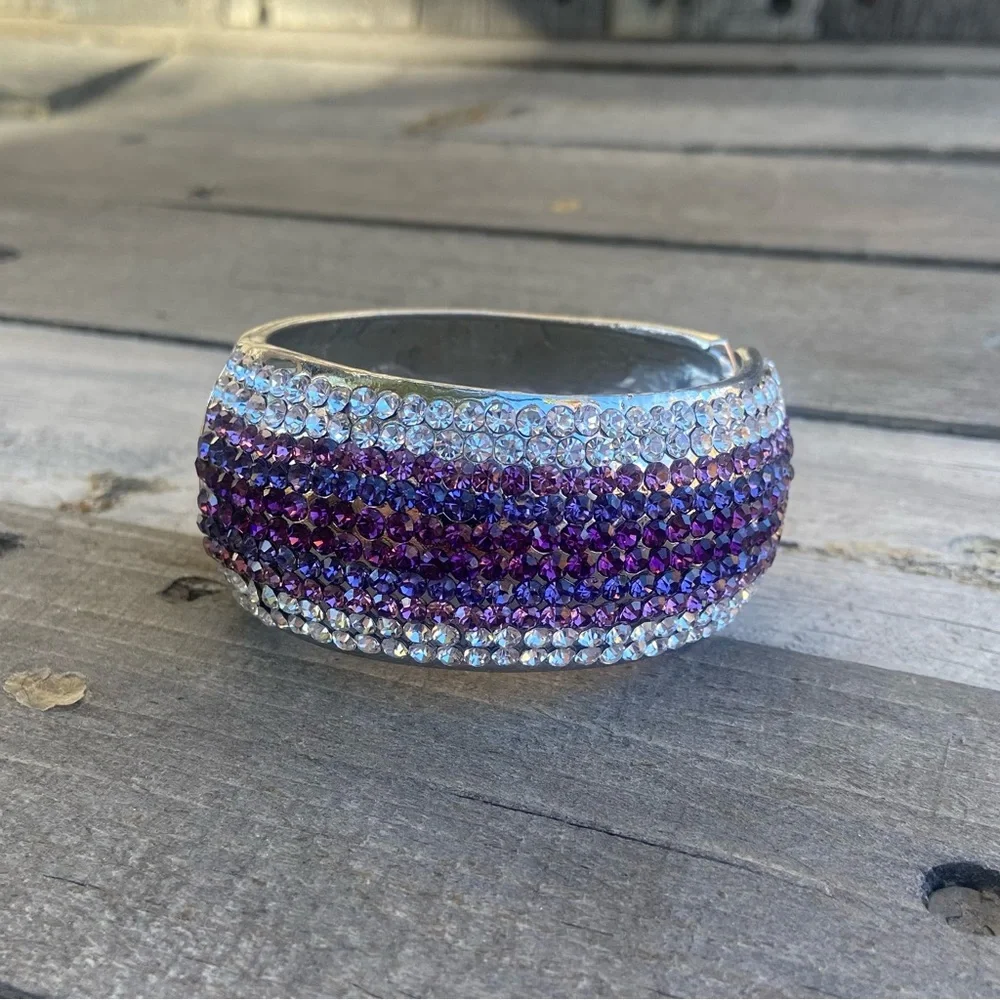 Elegant Purple and Silver Crystal Bracelet